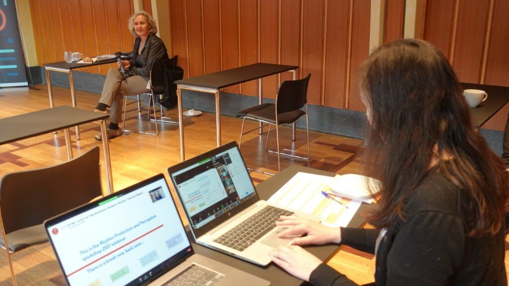 Marit Furunes was the “Zoom captain”. Here, with conference chair Anne Danielsen in the background.