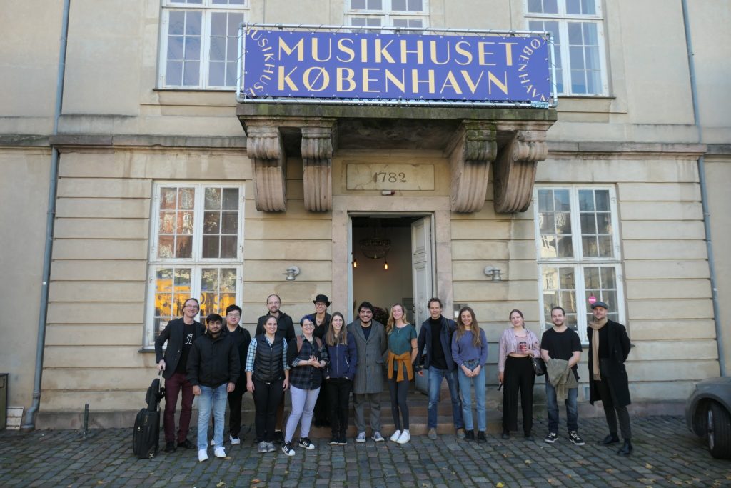 MusicLab Copenhagen was a huge team effort. Here, many of us gathered in front of Musikhuset in Copenhagen before setting up equipment for the concert in October 2021.